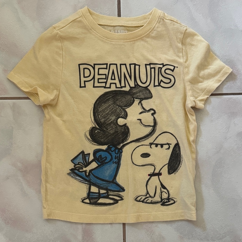 Boys Peanuts T-Shirt PRE OWNED Sz 4T